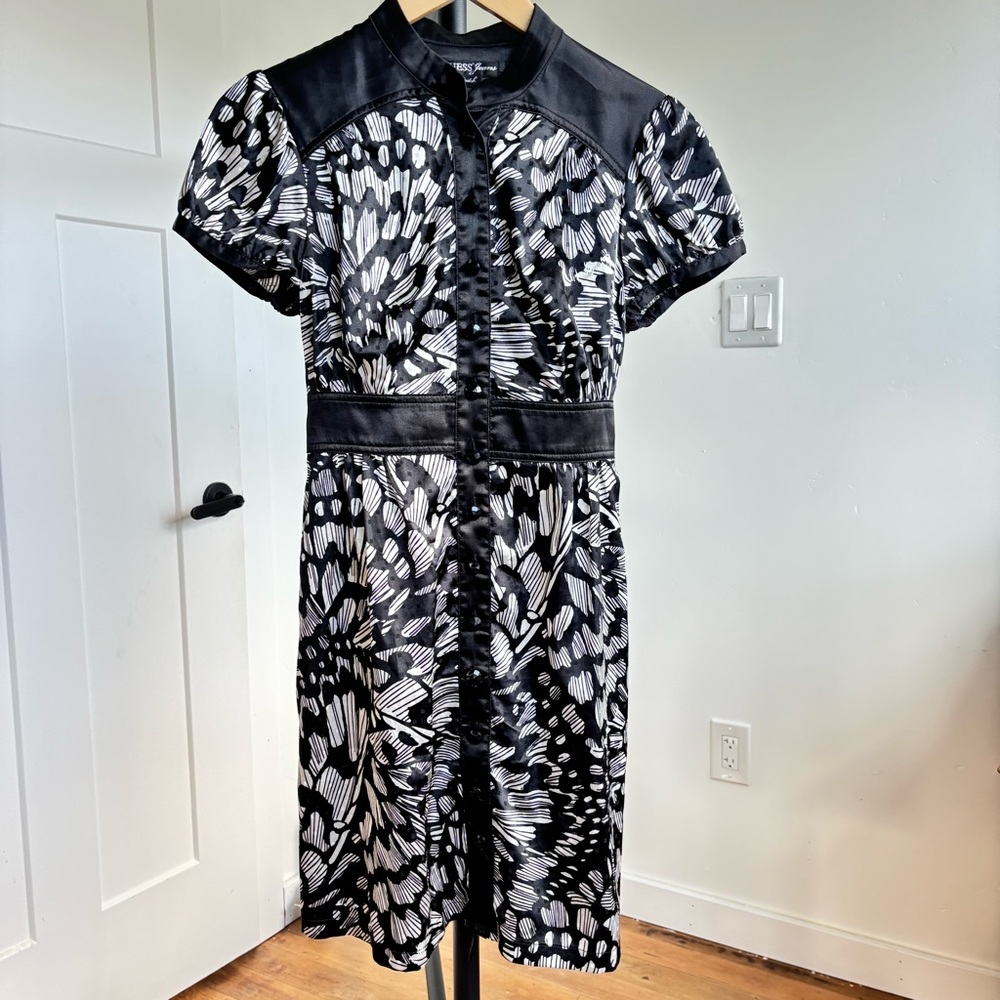 Y2K Guess jeans Button-Front silky Dress (size 7/ women’s Sz S )